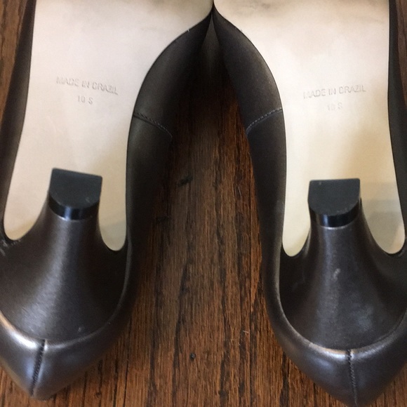 Walking Cradles | Neutral Metallic Heels - Picture 13 of 14